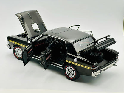 1:18 Ford XY Falcon GTHO Phase III - Onyx Black - AUTOart - 72776