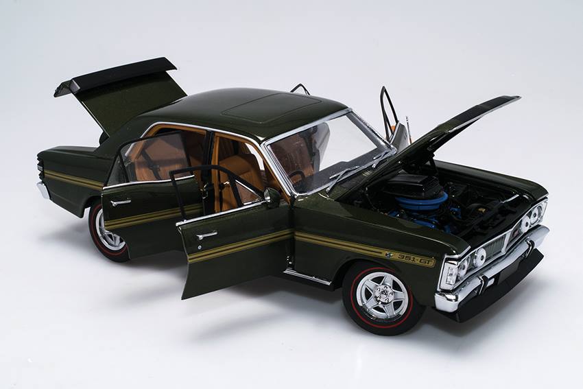 1:18 Ford XY Falcon GTHO - Jewel Green - AUTOart - 72778