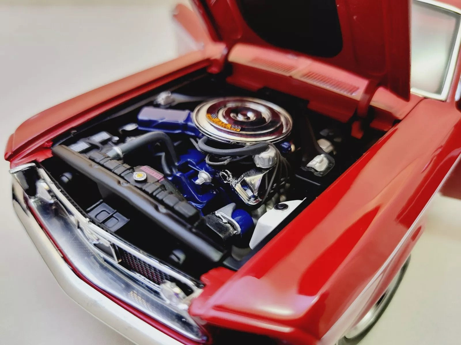 Ford Mustang GT 390 1968 Rouge 1/18 AUTOart 72801 - Miniature Collection