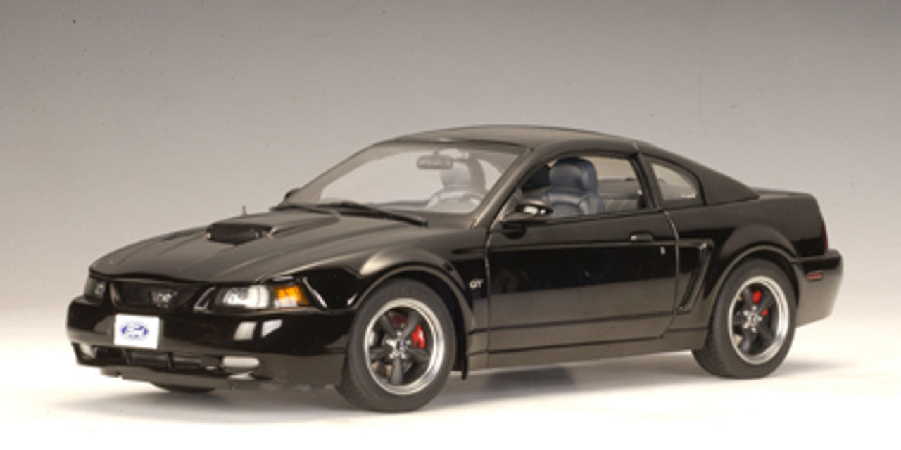 1:18 Ford Bullit Mustang GT - 2001 - Black - AUTOart - 72852