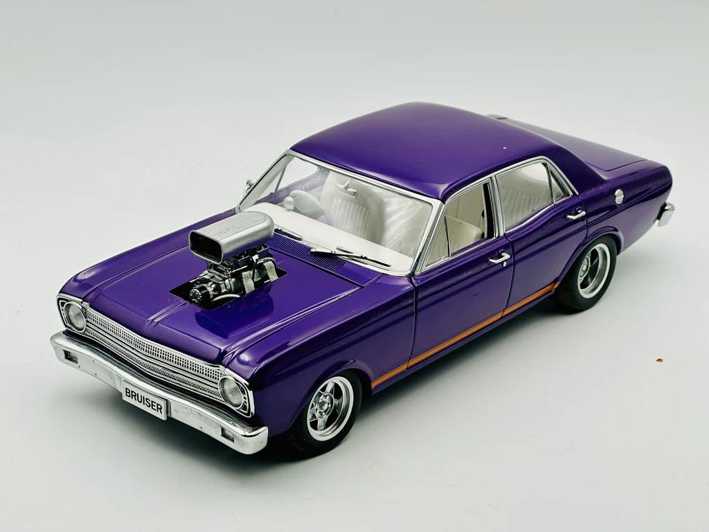 1:18 Ford XR Falcon Street Machine - Bruiser - Passion Purple Pearl - AUTOart - 72892