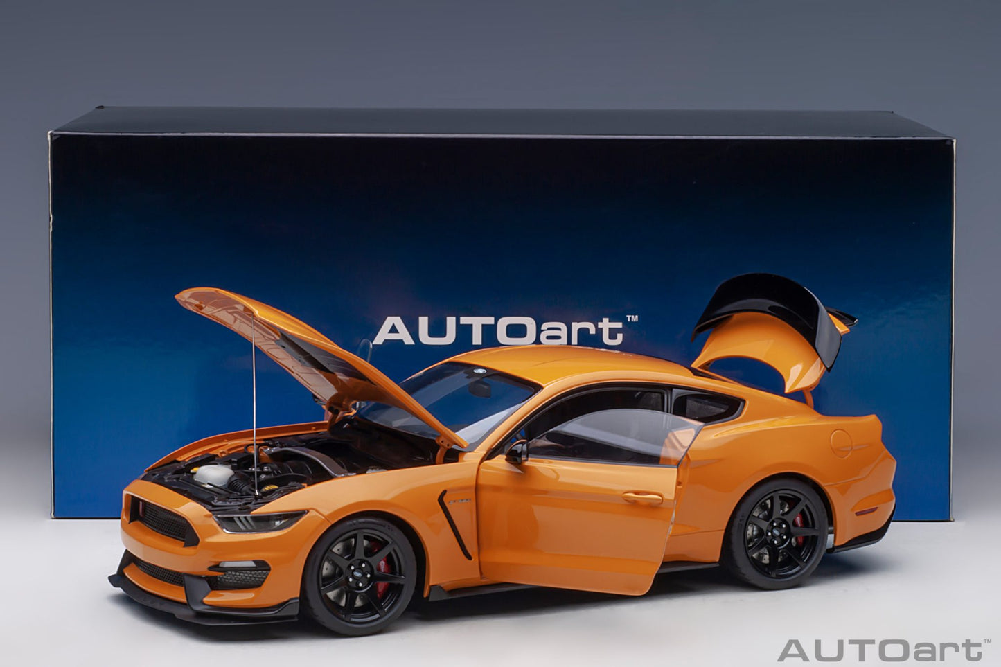 1:18 Ford Shelby GT-350R - Orange Fury - AUTOart - 72929