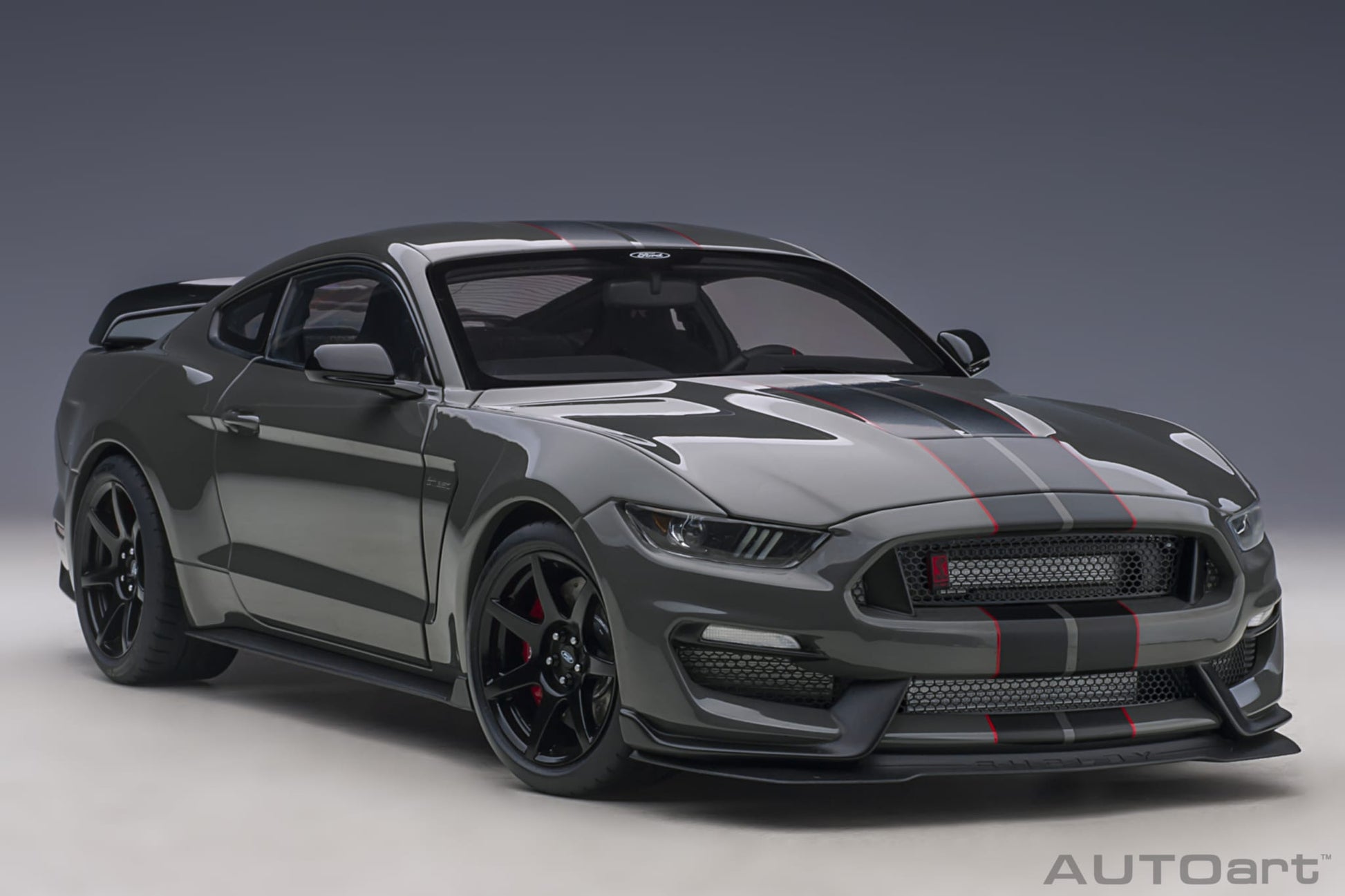 1:18 Ford Shelby GT-350R - Lead Foot Grey w/Black Stripes - AUTOart - 72930