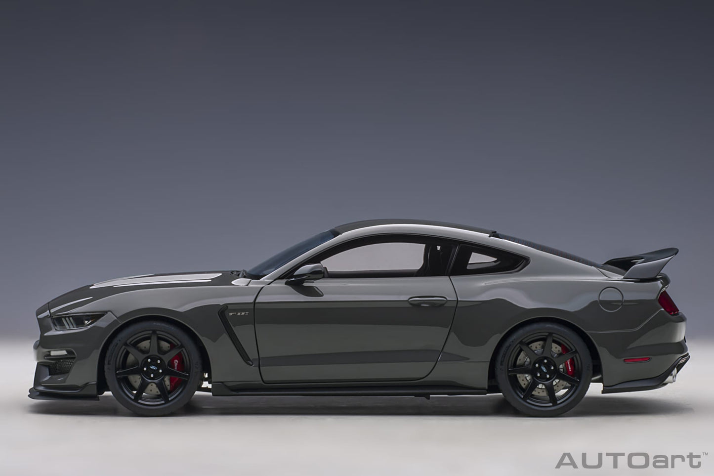 1:18 Ford Shelby GT-350R - Lead Foot Grey w/Black Stripes - AUTOart - 72930