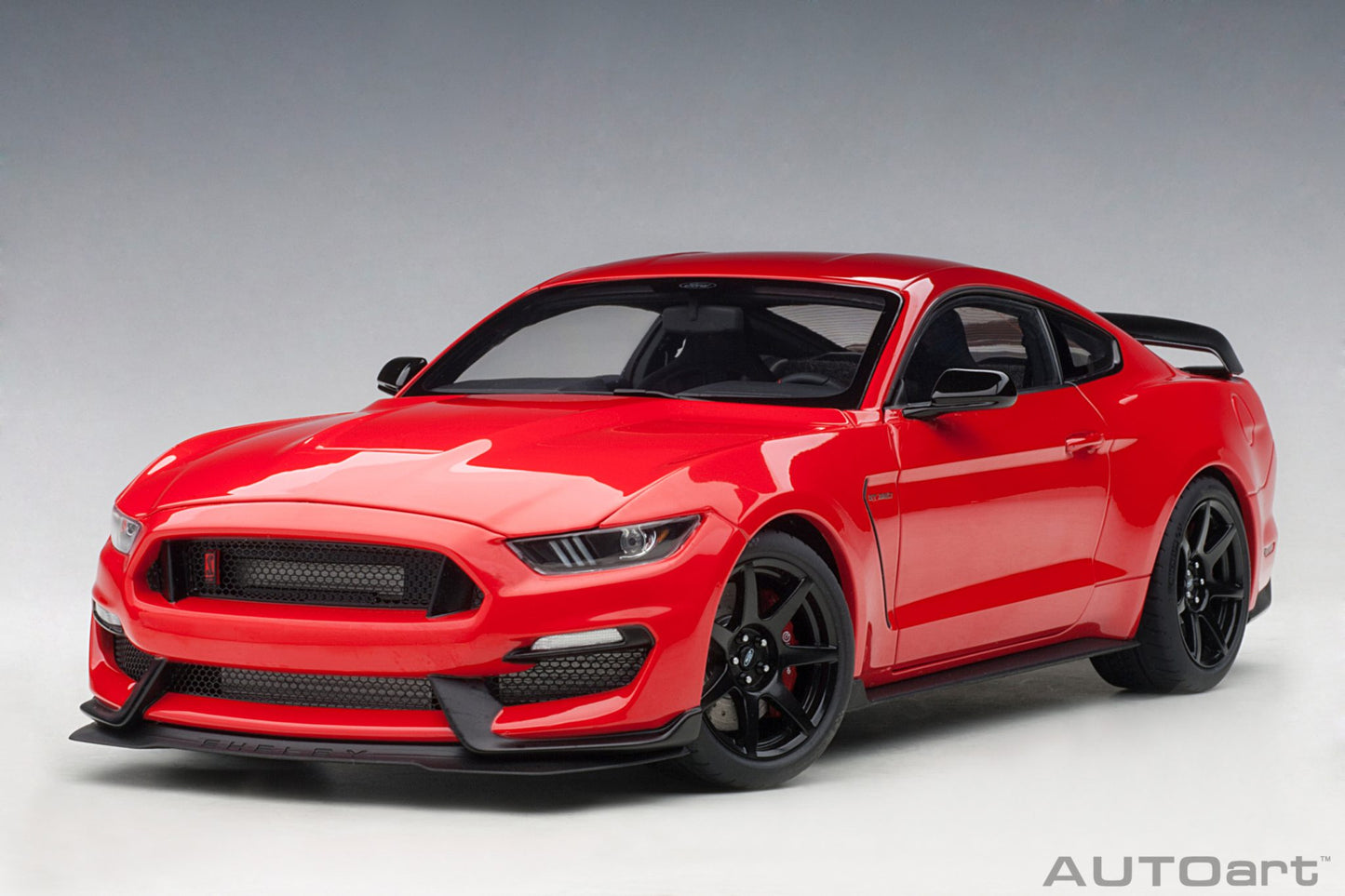 1:18 Ford Shelby GT-350R - Race Red - AUTOart - 72935