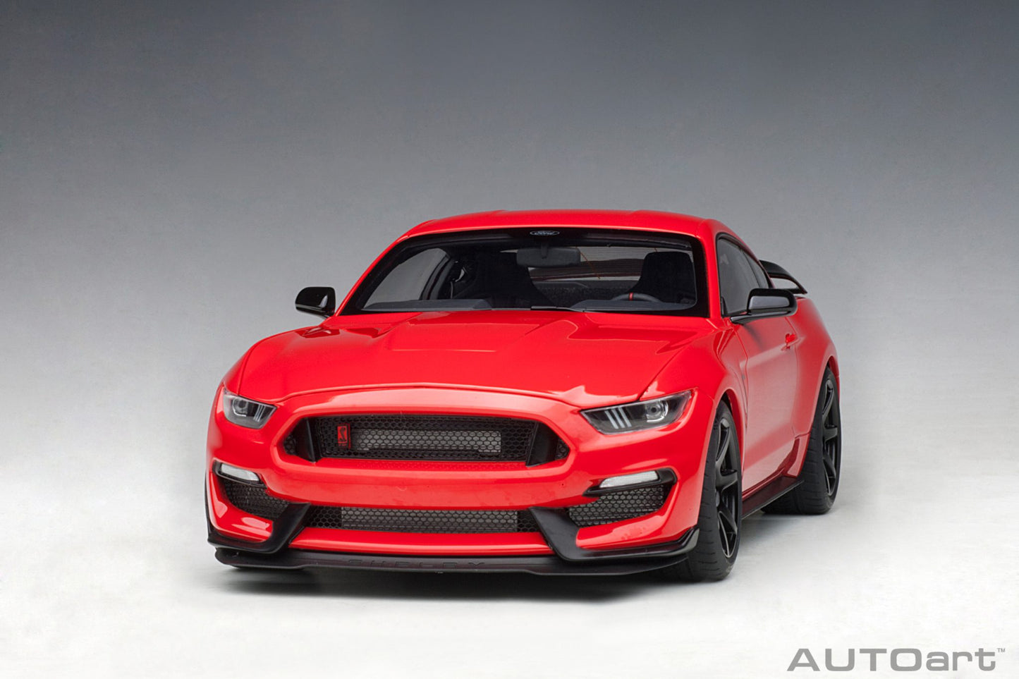 1:18 Ford Shelby GT-350R - Race Red - AUTOart - 72935