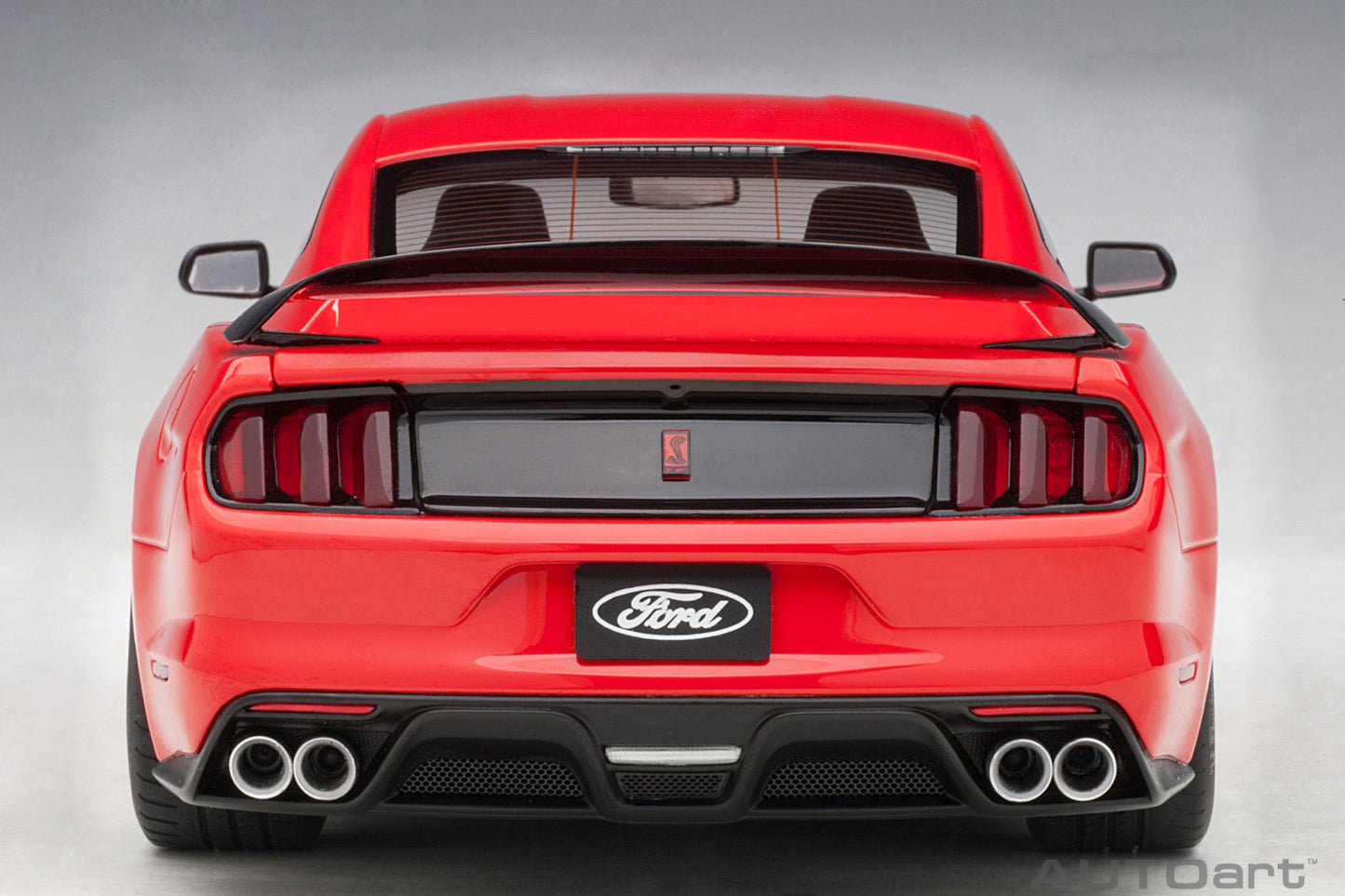 1:18 Ford Shelby GT-350R - Race Red - AUTOart - 72935