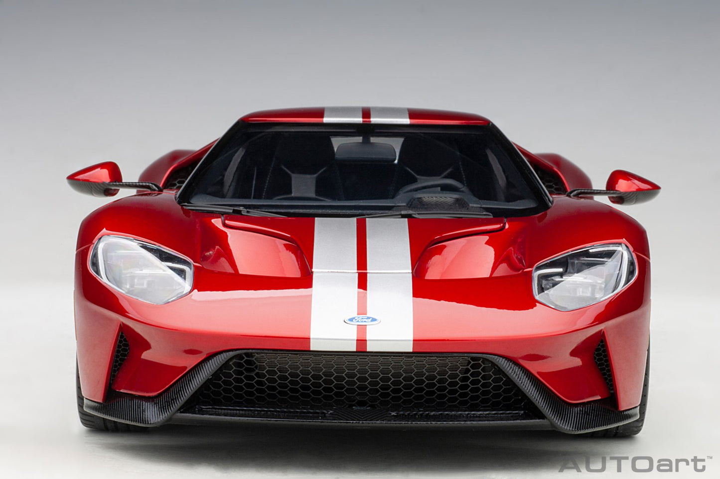 1:18 Ford GT - 2017 - Liquid Red /Silver Stripes - AUTOart - 72943