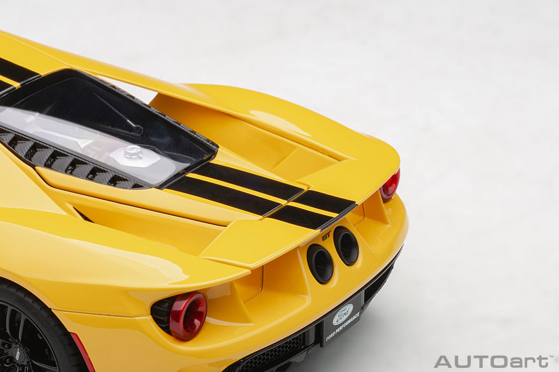 1:18 Ford GT - 2017 - Triple Yellow /Black Stripes - AUTOart - 72944