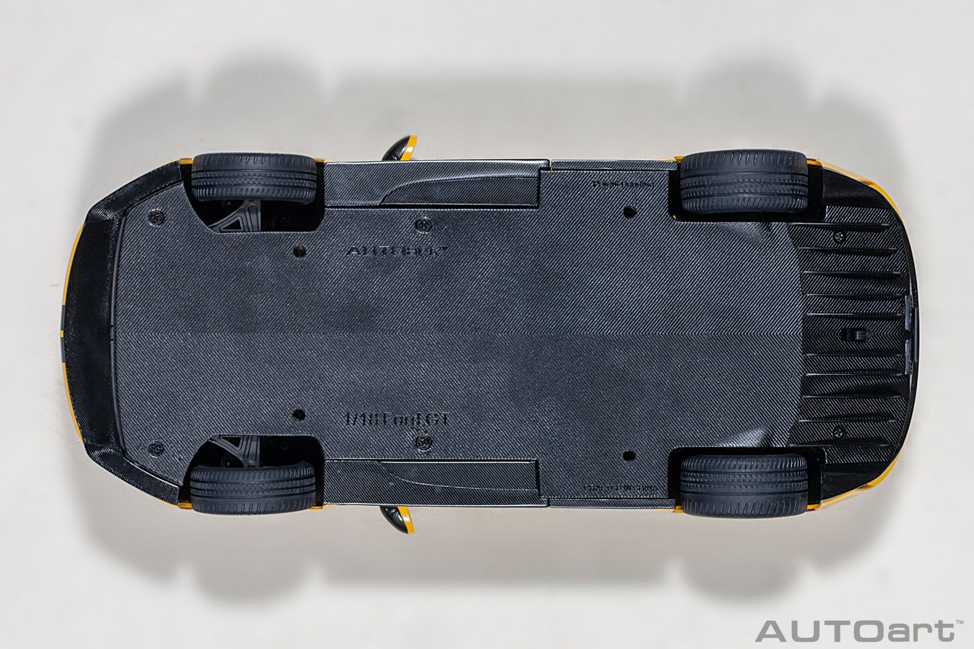 1:18 Ford GT - 2017 - Triple Yellow /Black Stripes - AUTOart - 72944