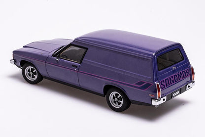 1:18 Holden HX Sandman Panel Van - 1976 - Royal Plumb - AUTOart - 73335