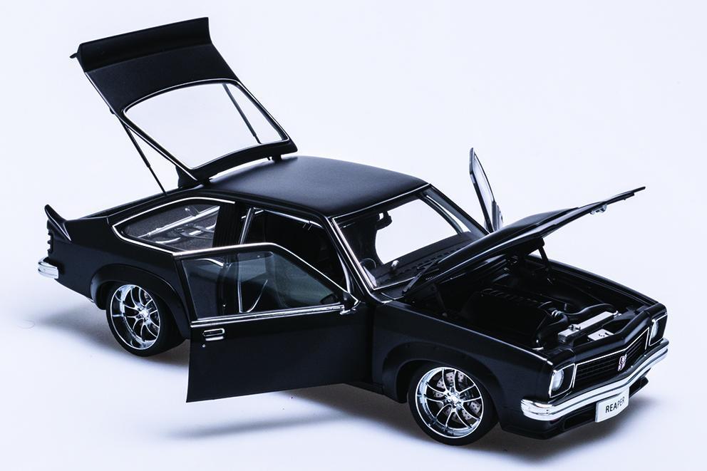 1:18 Holden LX Torana SS A9X Hatchback Street Machine - Reaper - Soul Black - AUTOart - 73458