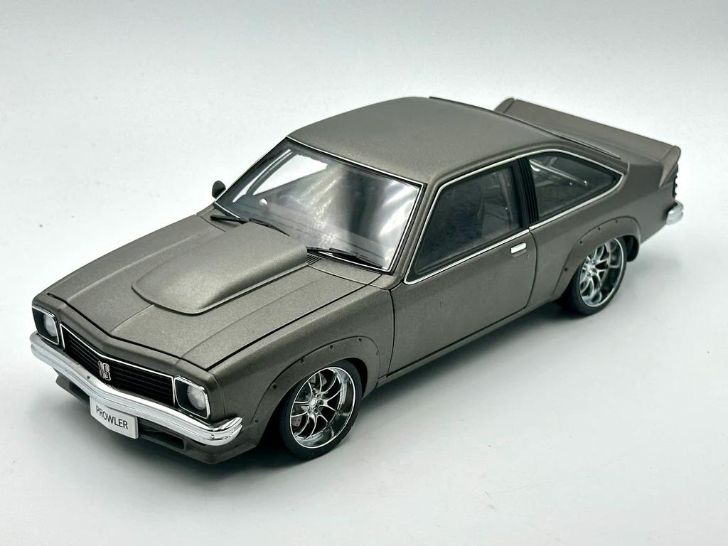 1:18 Holden LX Torana SS A9X Hatchback Street Machine - Prowler - Ghost Grey - AUTOart - 73459