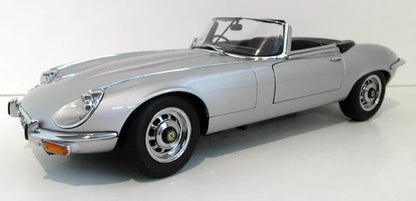 1:18 Jaguar E-Type Roadster Series III V12 - Silver - AUTOart - 73521
