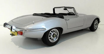 1:18 Jaguar E-Type Roadster Series III V12 - Silver - AUTOart - 73521