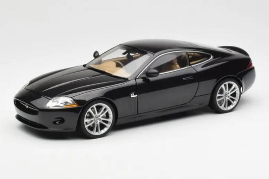 1:18 Jaguar XK Coupe - 2006 - Midnight - AUTOart - 73632
