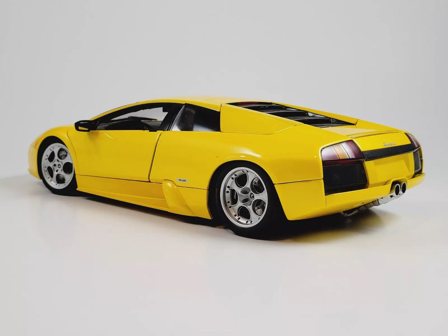 1:18 Lamborghini Murcielago - Metallic Yellow - AUTOart - 74511