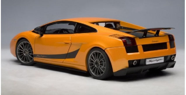 1:18 Lamborghini Gallardo Superleggera - Metallic Orange - AUTOart - 74581