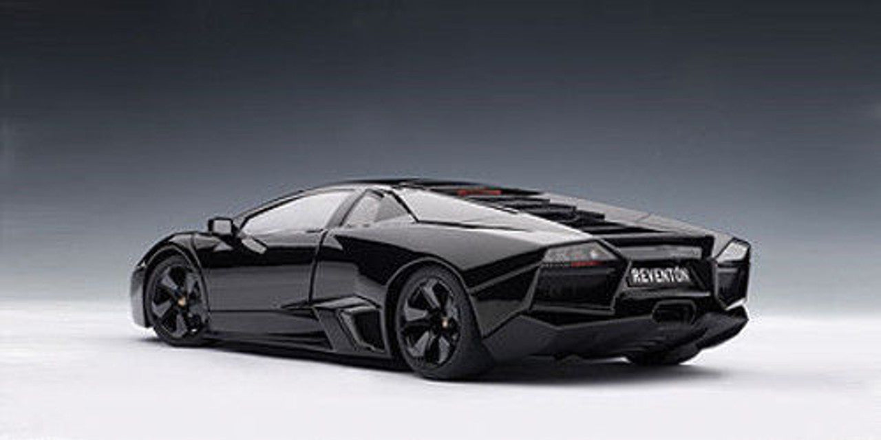 1:18 Lamborghini Reventon - Black - AUTOart - 74592