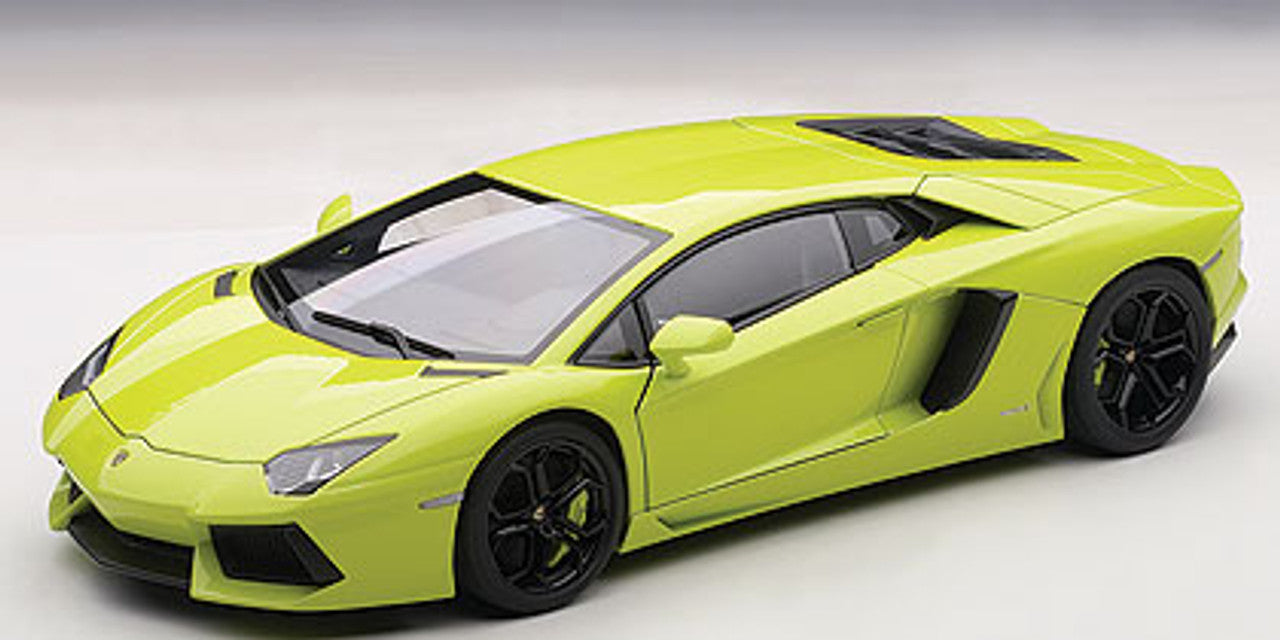 1:18 Lamborghini Aventador LP 700-4 - Verde Ithaca/Green - AUTOart - 74668