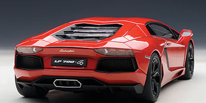 1:18 Lamborghini Aventador LP 700-4 - Rosso Andromeda/Red - AUTOart - 74669