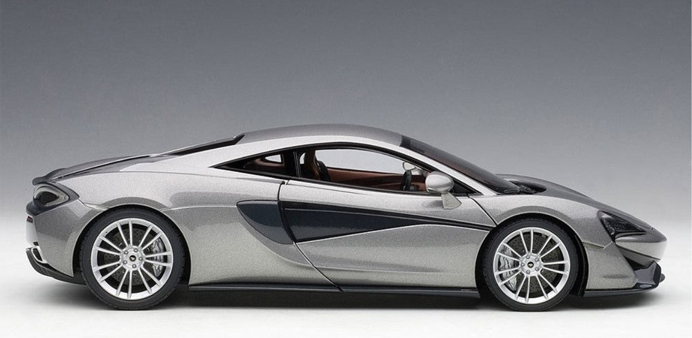 1:18 McLaren 570S - Blade Silver/Silver Wheels - AUTOart - 76043