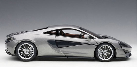 1:18 McLaren 570S - Blade Silver/Silver Wheels - AUTOart - 76043