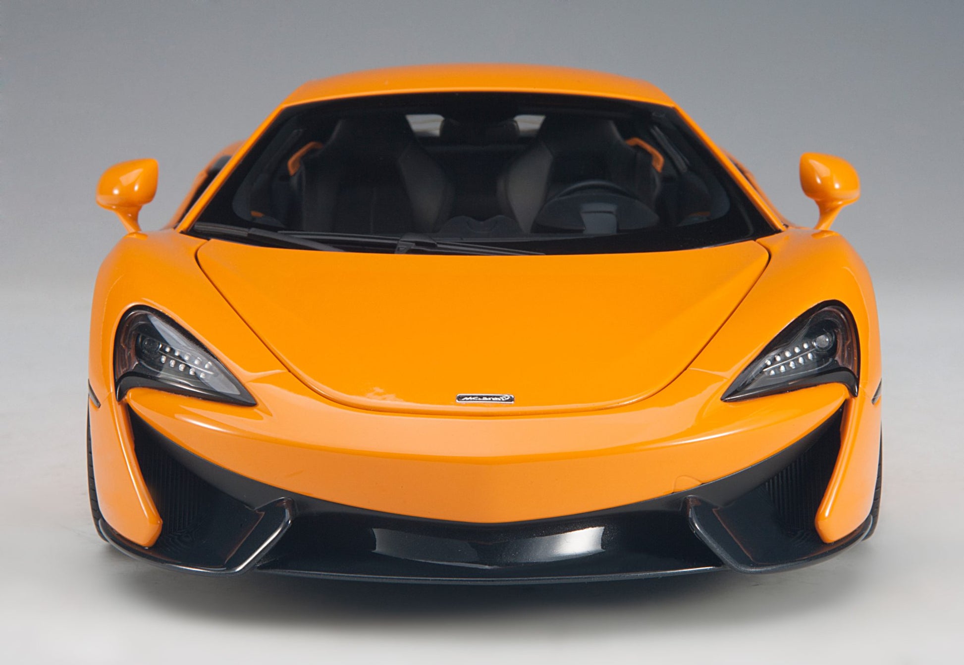 1:18 McLaren 570S - McLaren Orange /Silver Wheels - AUTOart - 76044