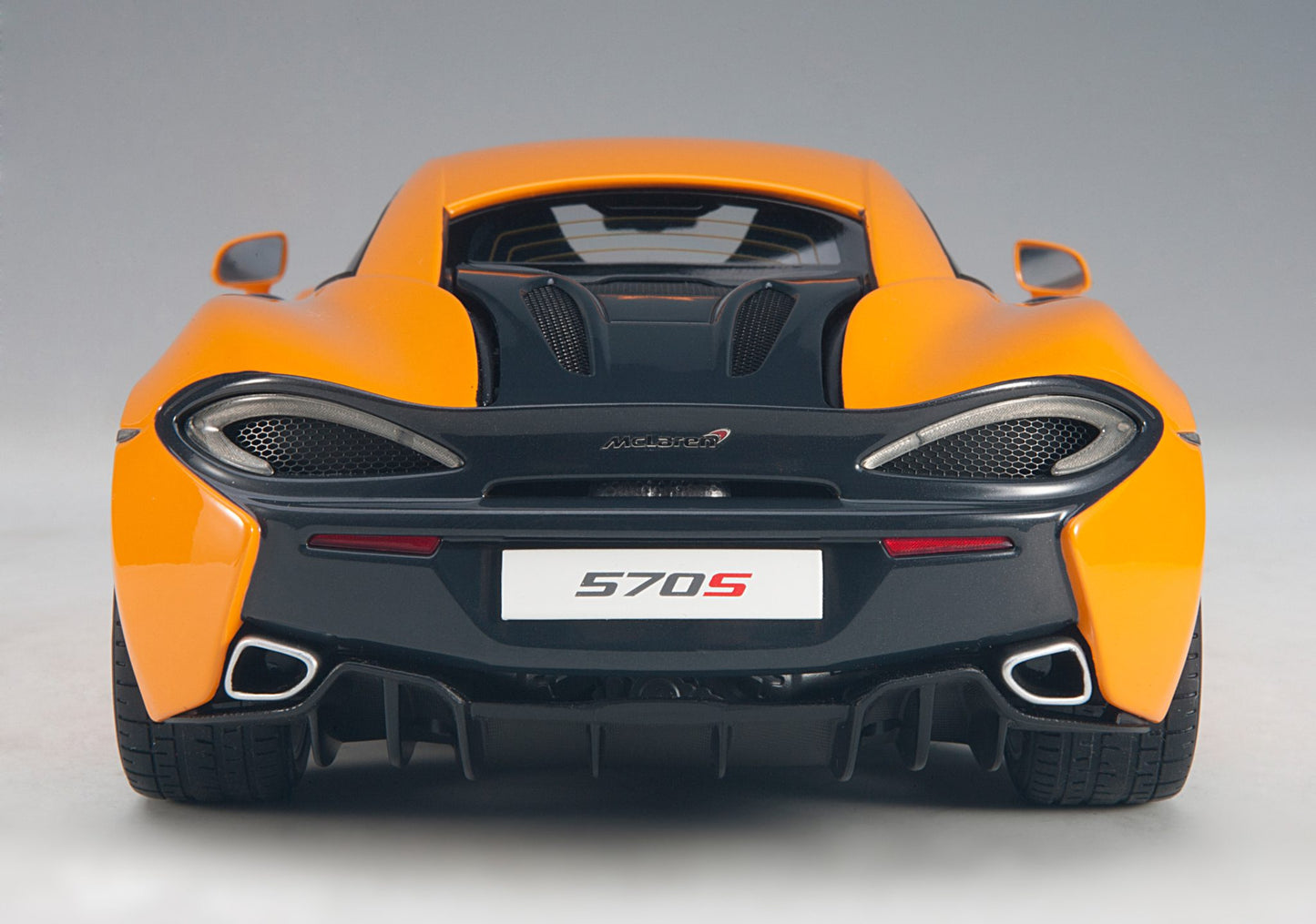 1:18 McLaren 570S - McLaren Orange /Silver Wheels - AUTOart - 76044