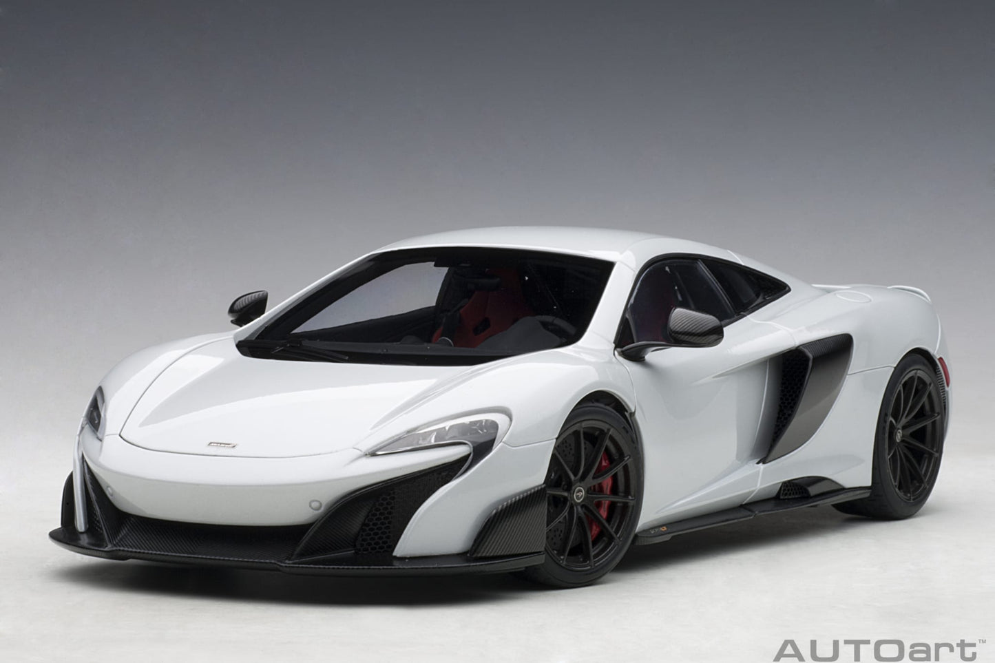 1:18 McLaren 675LT - Silica White - AUTOart - 76046