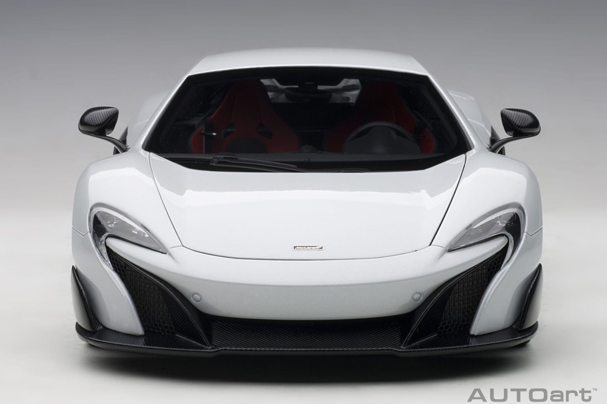 1:18 McLaren 675LT - Silica White - AUTOart - 76046