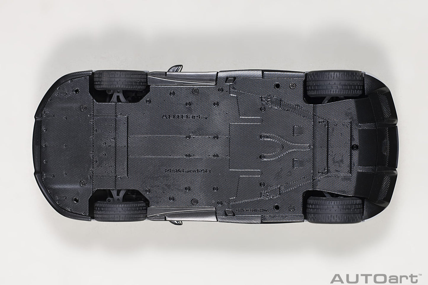 1:18 McLaren 675LT - Silica White - AUTOart - 76046