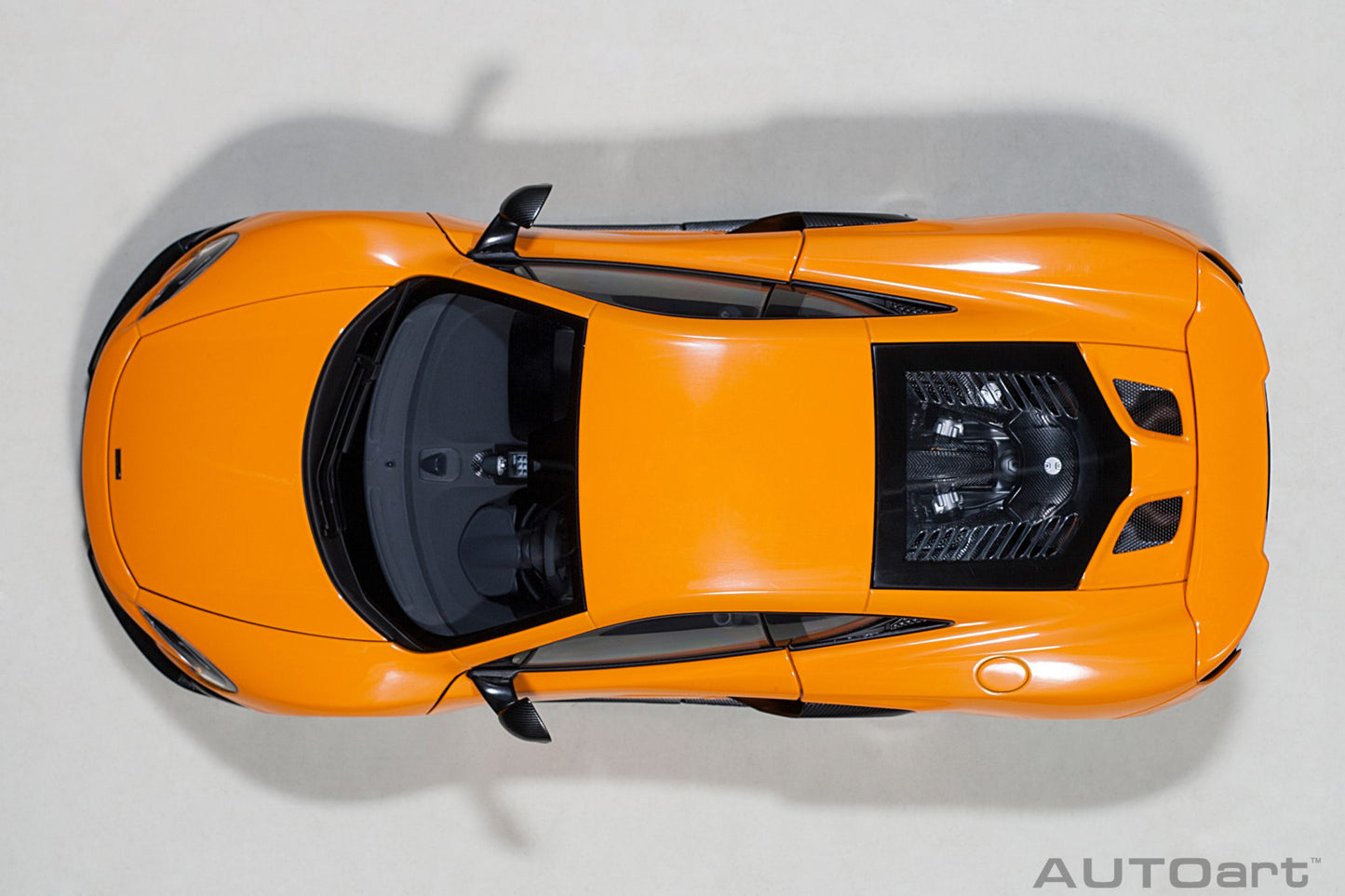 1:18 McLaren 675LT - McLaren Orange - AUTOart - 76048