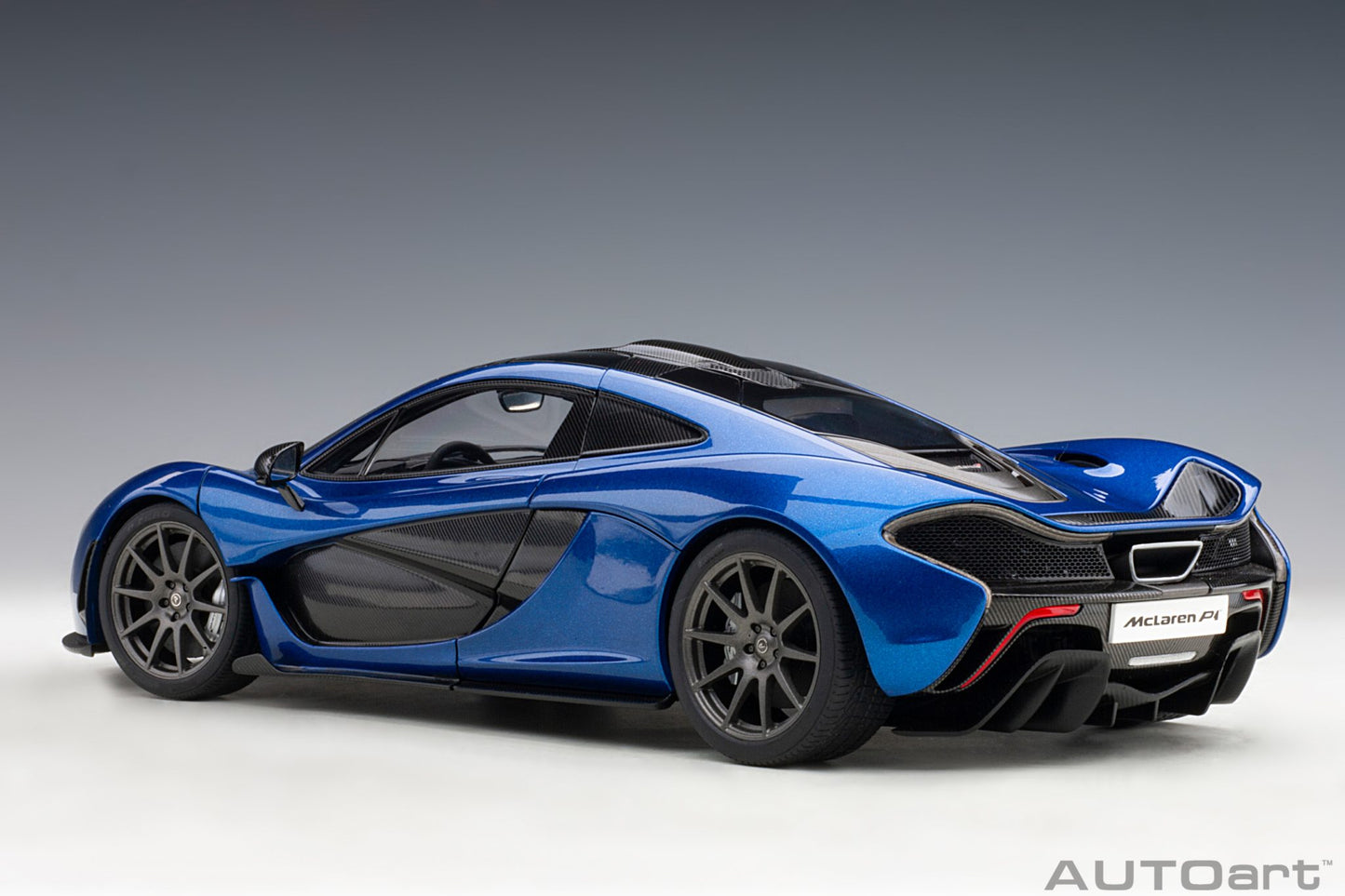 1:18 McLaren P1 - Azure Blue - AUTOart - 76061