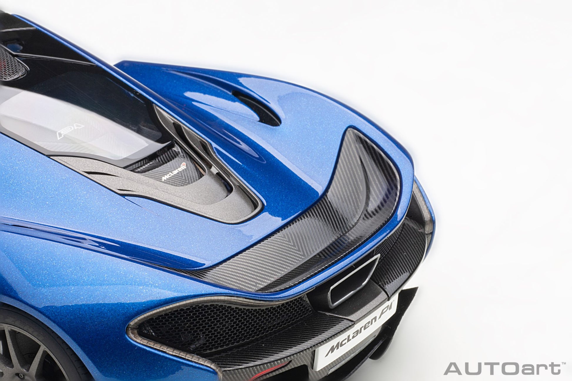 1:18 McLaren P1 - Azure Blue - AUTOart - 76061