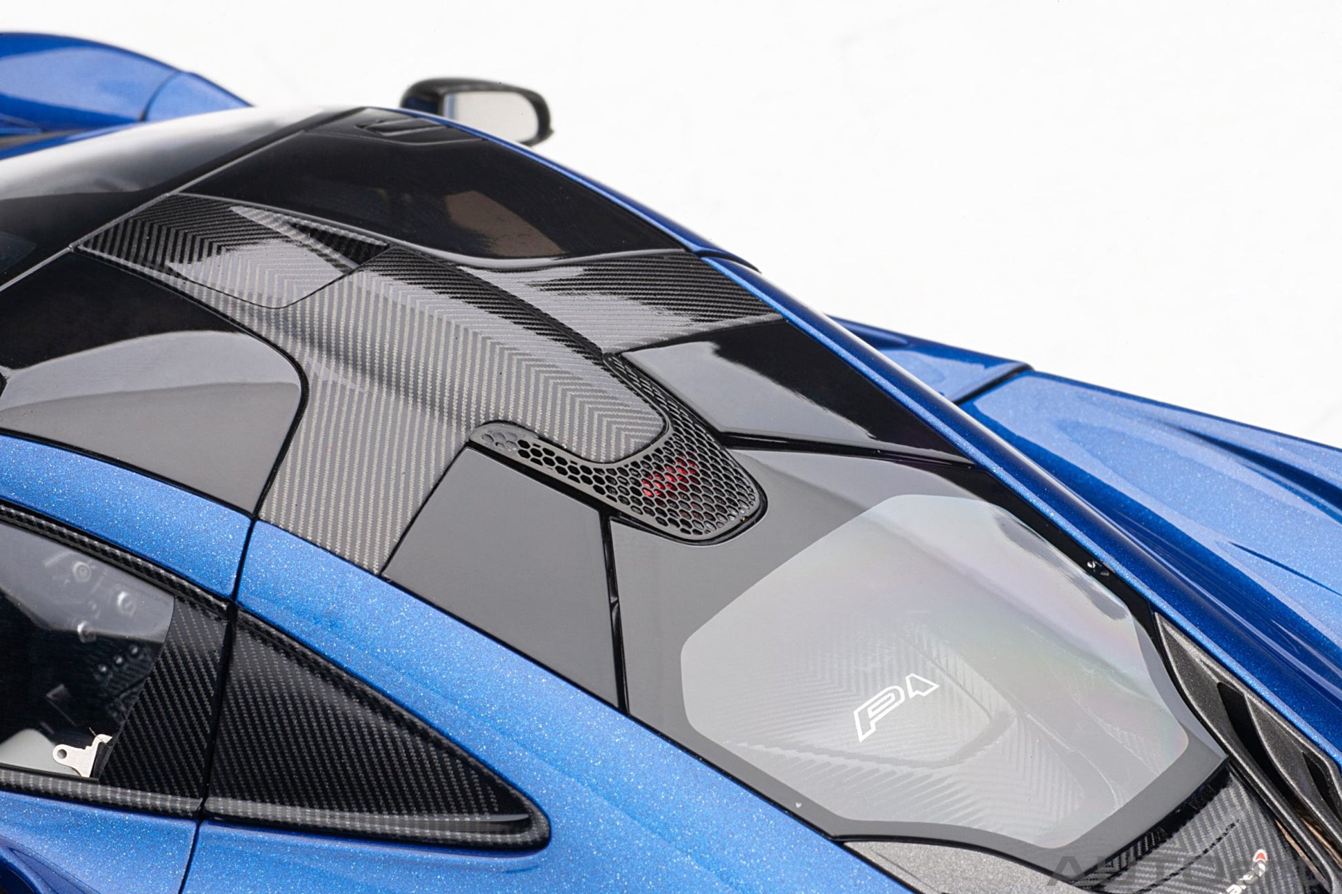 1:18 McLaren P1 - Azure Blue - AUTOart - 76061