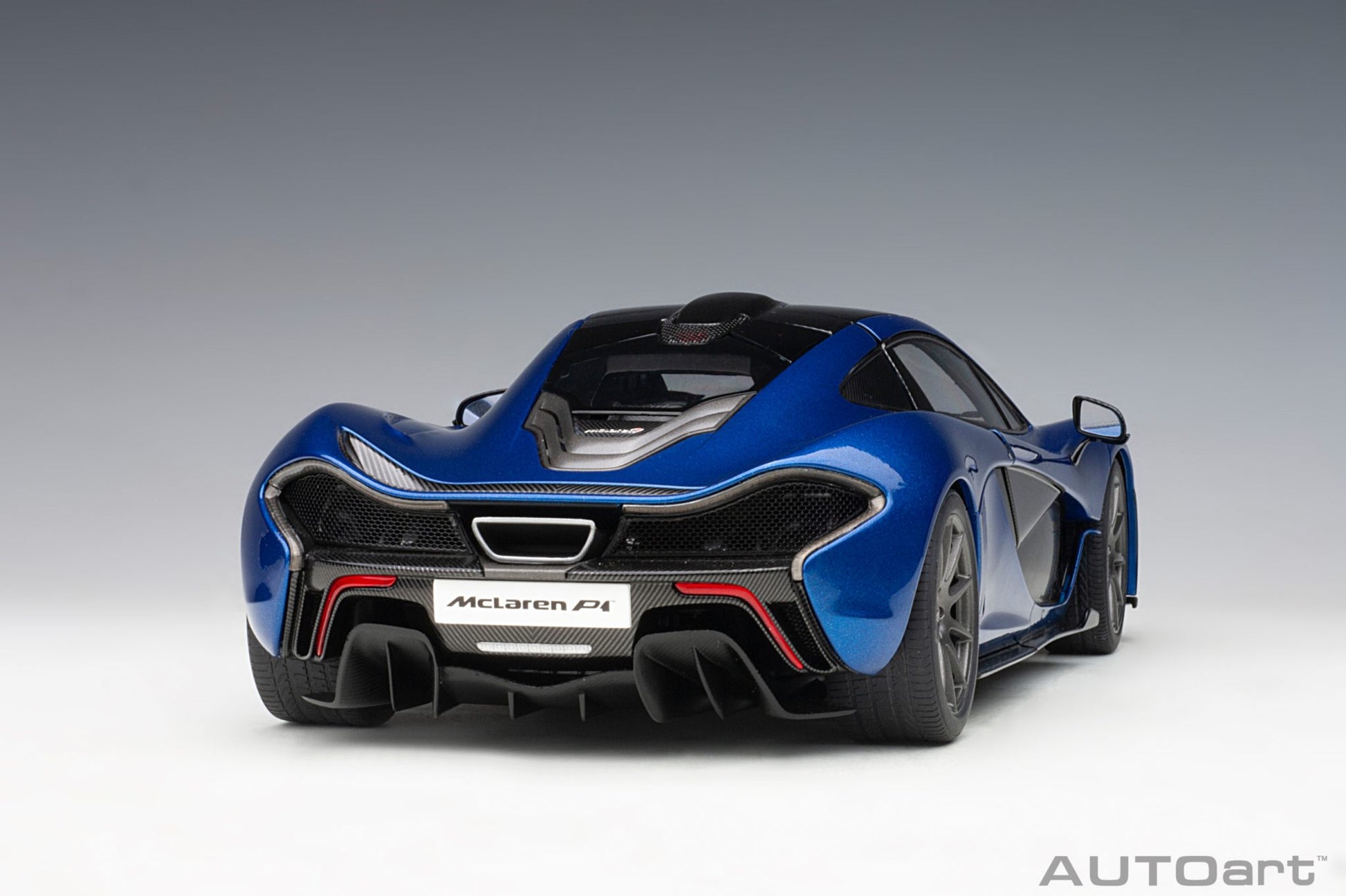1:18 McLaren P1 - Azure Blue - AUTOart - 76061
