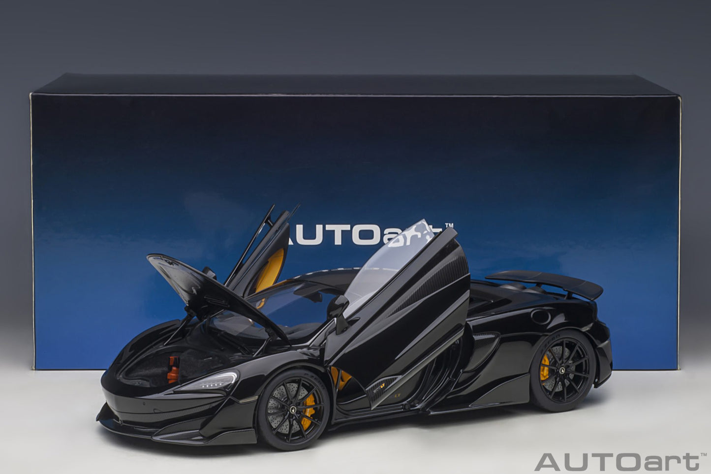 1:18 McLaren 600LT - Onyx Black - AUTOart - 76081
