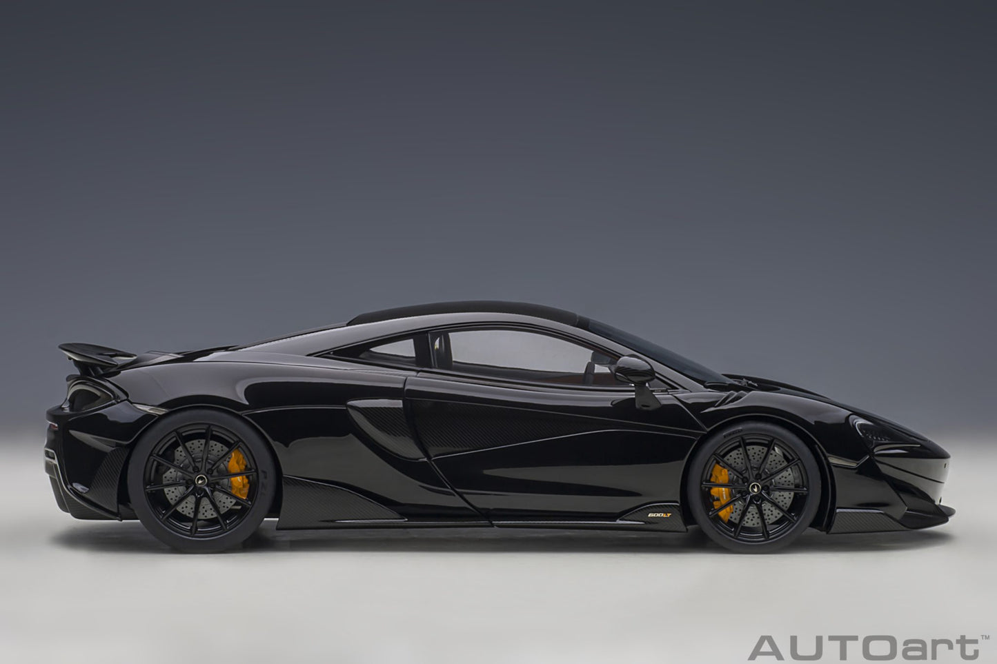 1:18 McLaren 600LT - Onyx Black - AUTOart - 76081