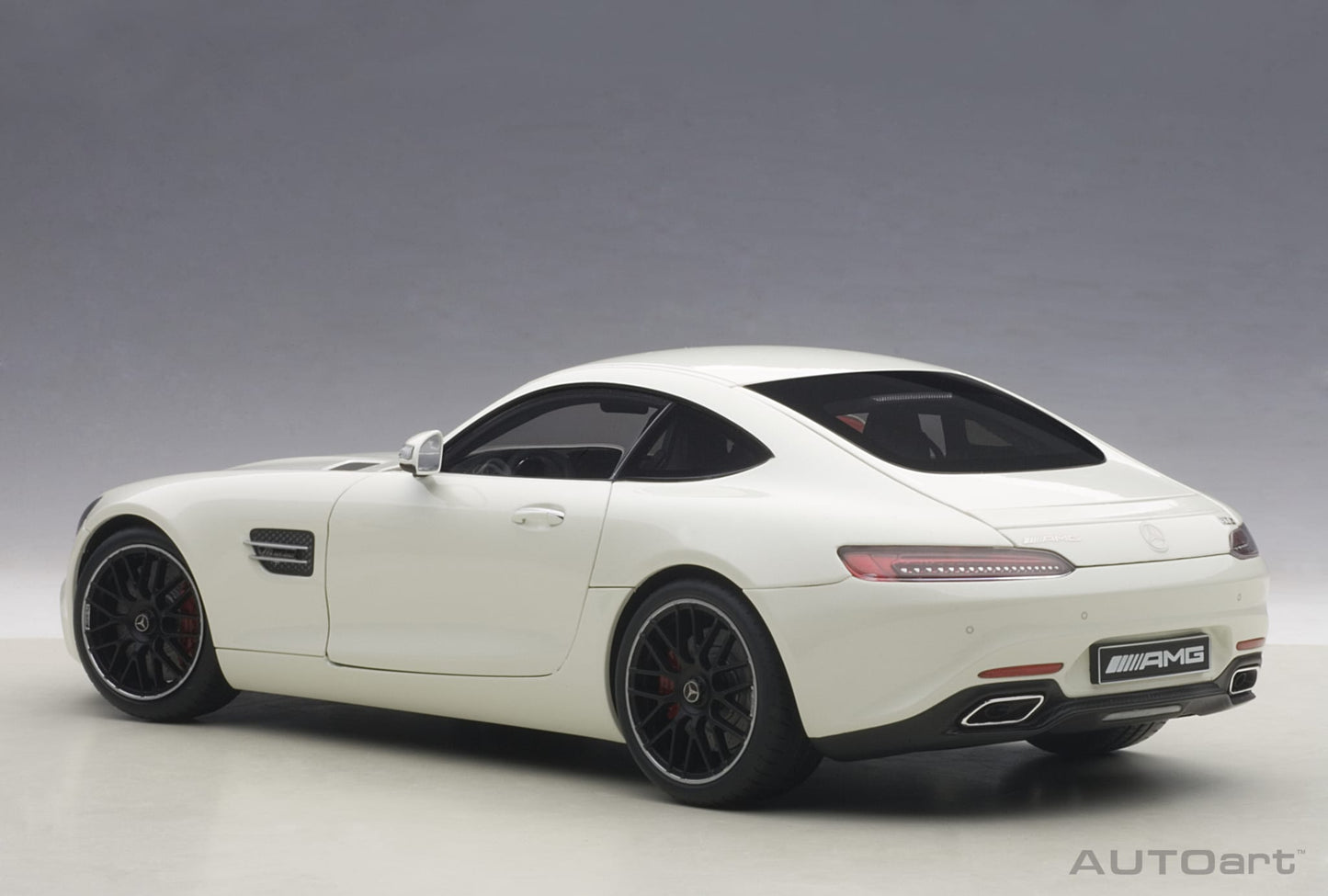 1:18 Mercedes-Benz AMG GT S - White - AUTOart - 76311