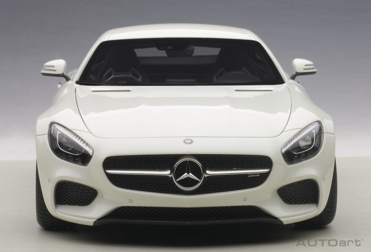 1:18 Mercedes-Benz AMG GT S - White - AUTOart - 76311