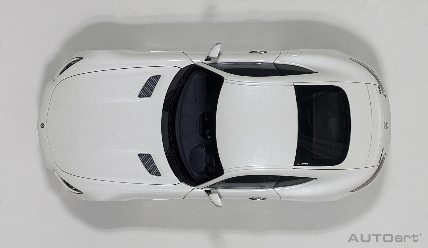 1:18 Mercedes-Benz AMG GT S - White - AUTOart - 76311