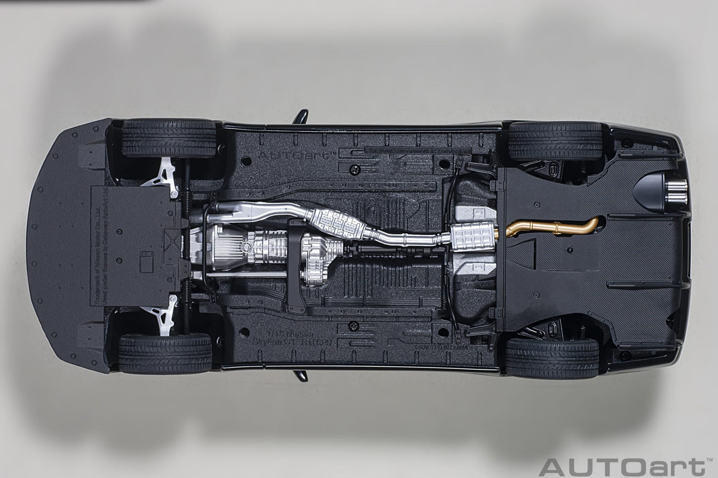 1:18 Nissan R34 Skyline GT-R V-Spec II - Black Pearl - AUTOart - 77407