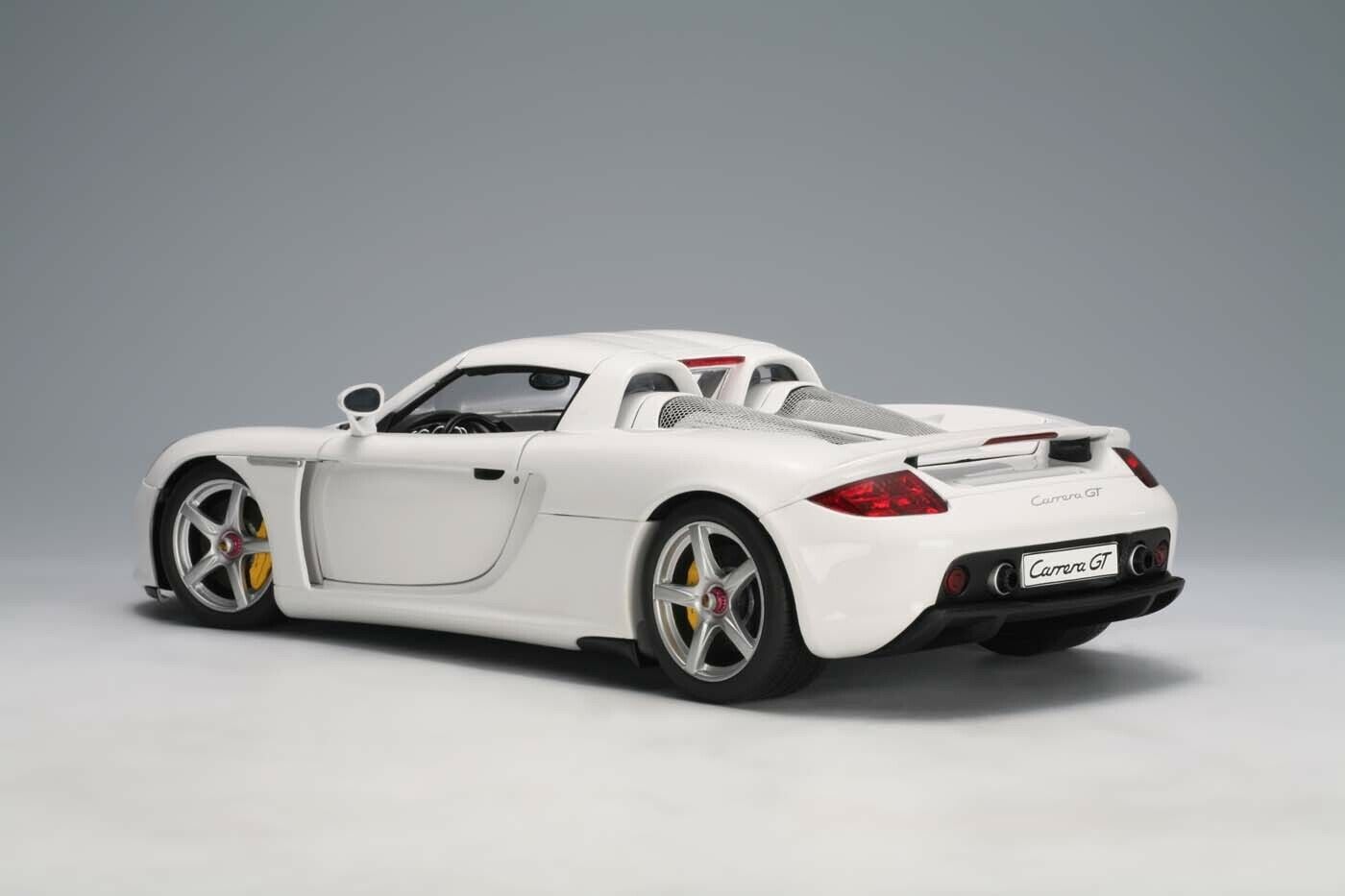 1:18 Porsche Carrera GT - White - AUTOart - 78045