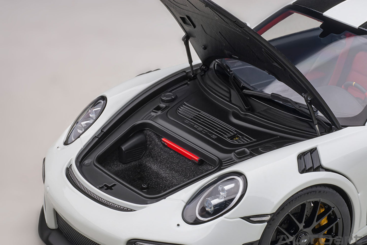 1:18 Porsche 911 (991.2) GT2 RS - Weissach Package - White - AUTOart - 78171