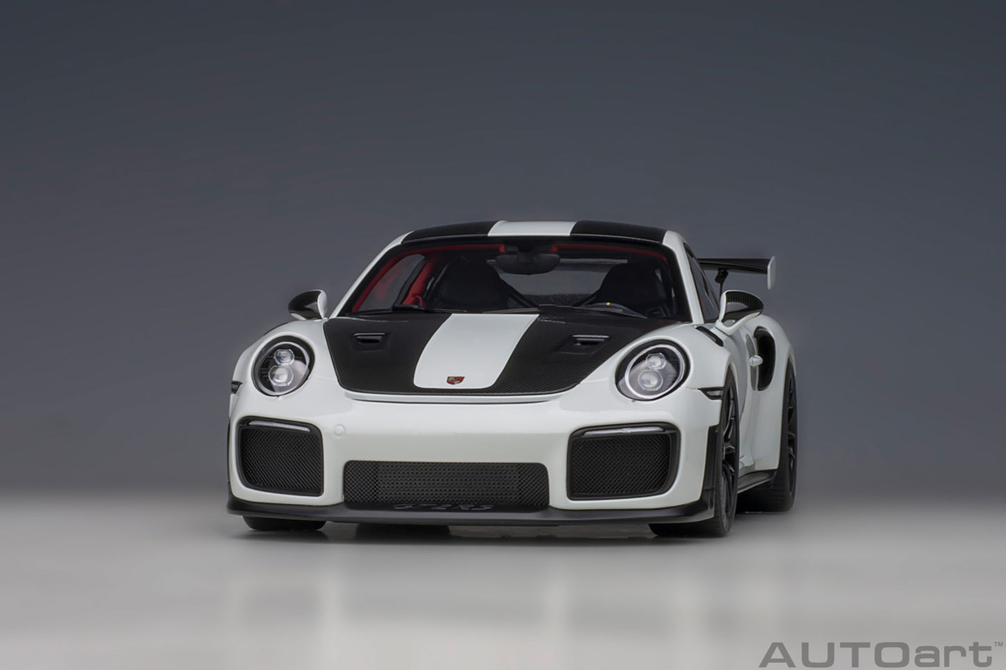 1:18 Porsche 911 (991.2) GT2 RS - Weissach Package - White - AUTOart - 78171