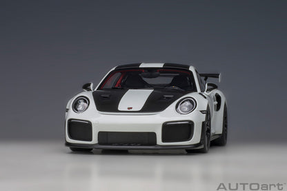 1:18 Porsche 911 (991.2) GT2 RS - Weissach Package - White - AUTOart - 78171