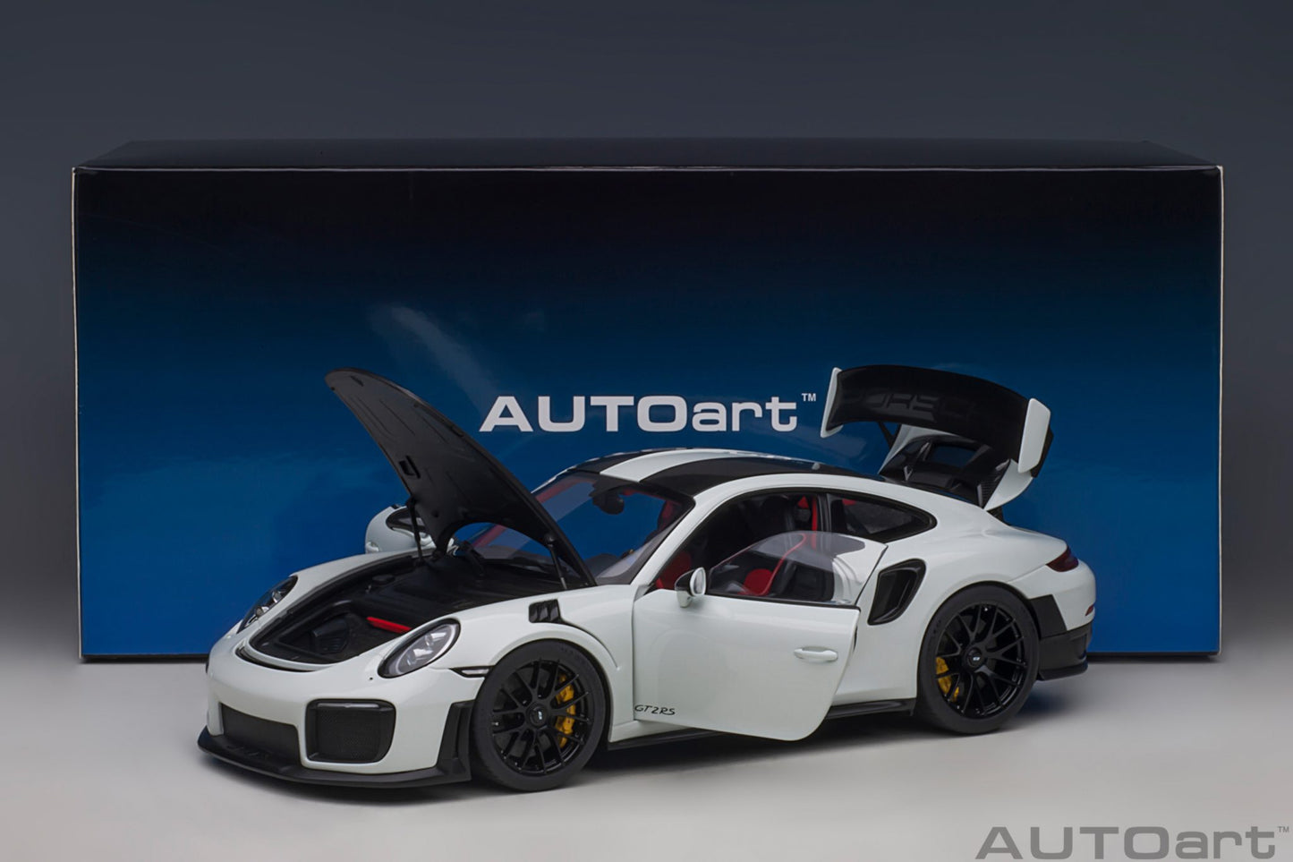 1:18 Porsche 911 (991.2) GT2 RS - Weissach Package - White - AUTOart - 78171