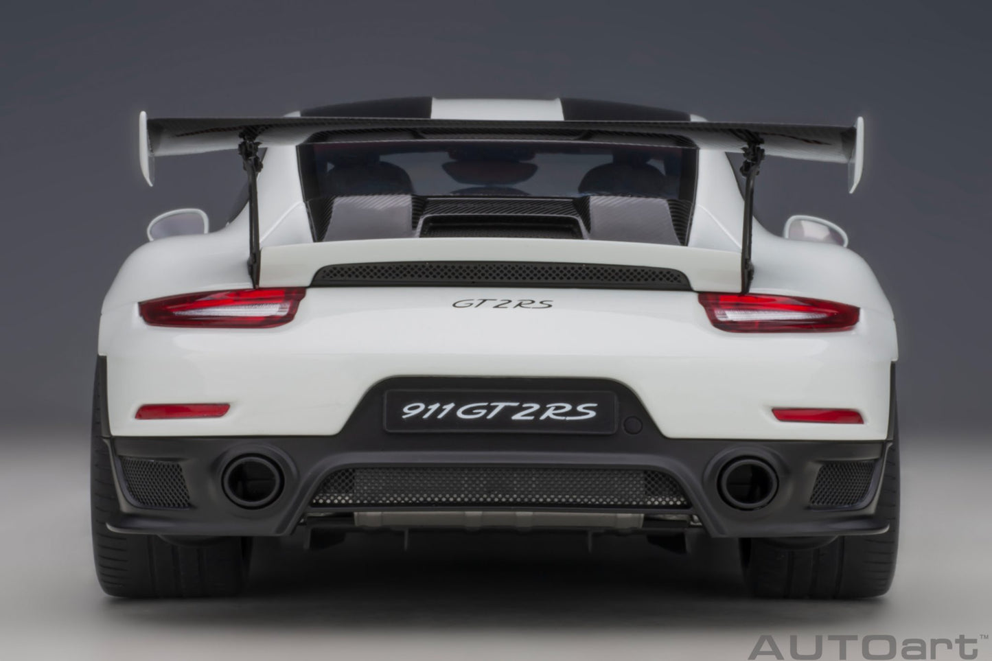 1:18 Porsche 911 (991.2) GT2 RS - Weissach Package - White - AUTOart - 78171
