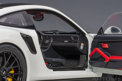 1:18 Porsche 911 (991.2) GT2 RS - Weissach Package - White - AUTOart - 78171